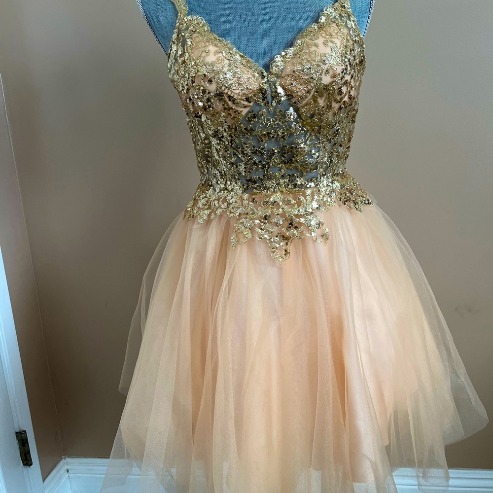 Cocktail style prom dress